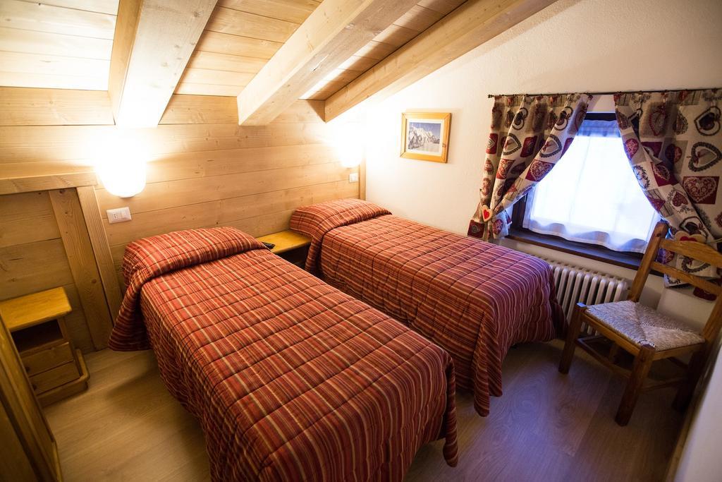 Hotel Restaurant La Barme Cogne Exterior foto