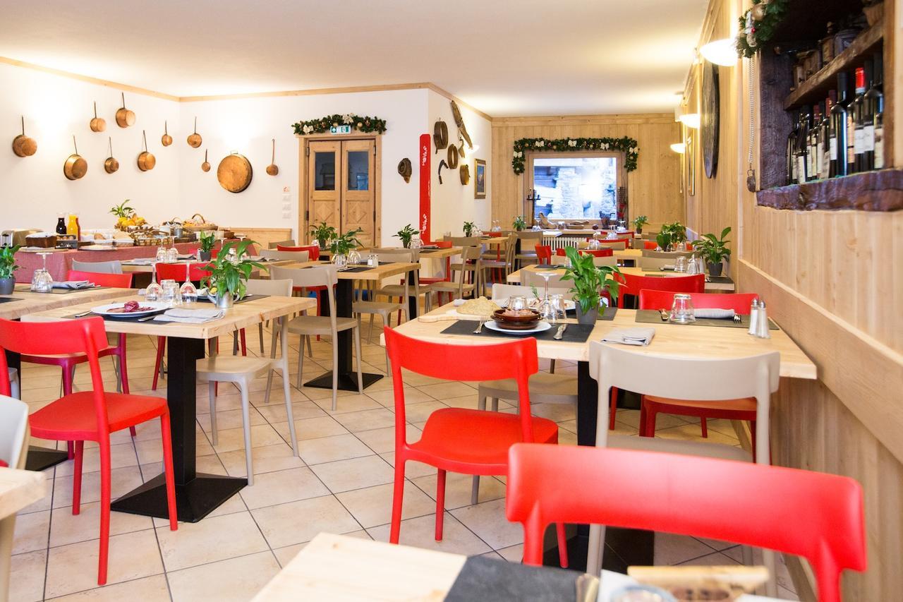 Hotel Restaurant La Barme Cogne Exterior foto